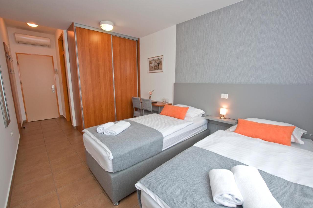 Sobe Rooms Nataly 세자나 외부 사진