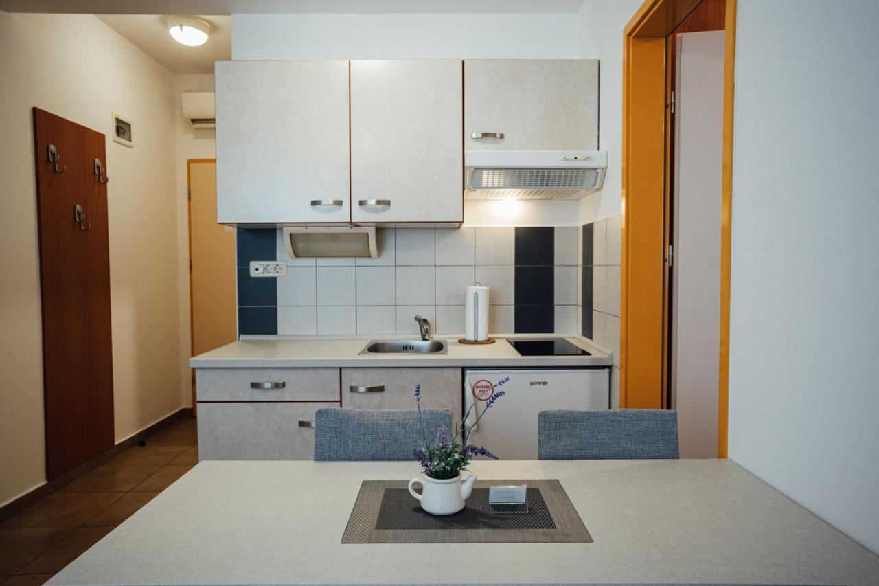 Sobe Rooms Nataly 세자나 외부 사진